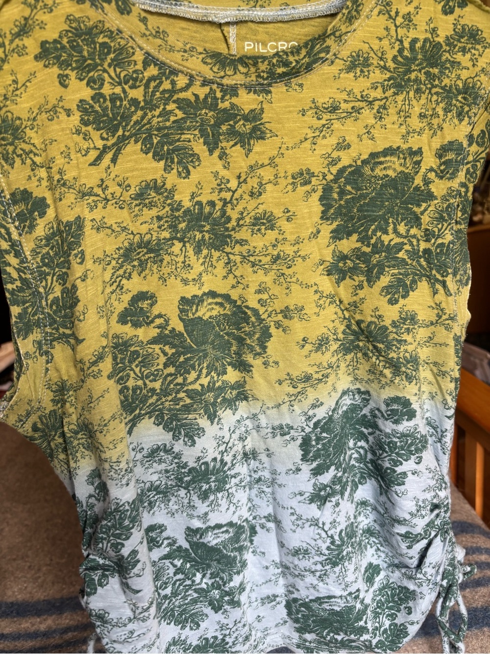 Pilcro Olive Green to Blue Floral Dip-Dye Sleeveless Tank - Picture 4 of 5